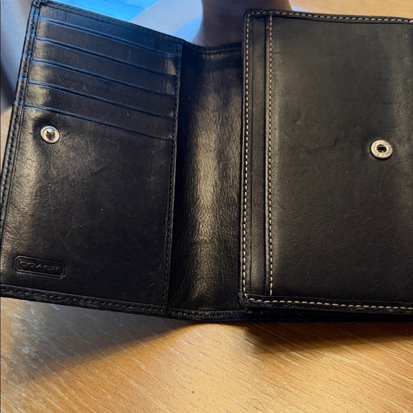 Coach Black Leather Tri-Fold Wallet - Picture 2 of 5